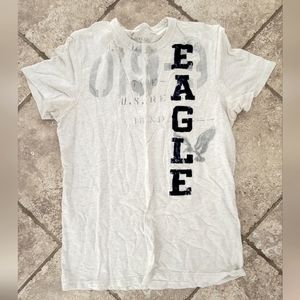 American Eagle Men's tshirt